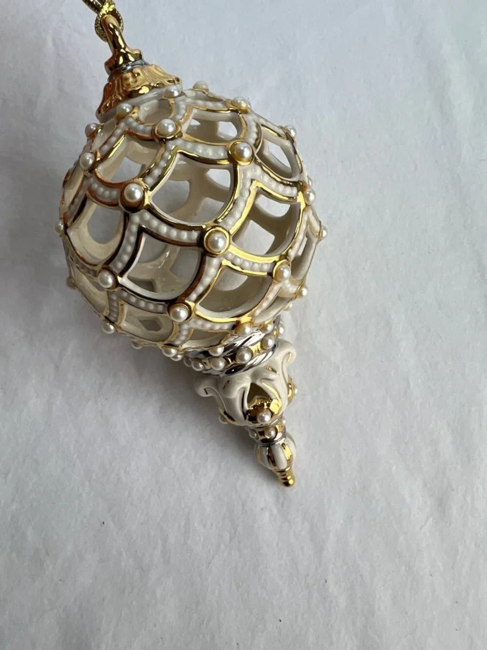 Lenox Gold & Pearl Florentine Spire Ornament With Original Box
